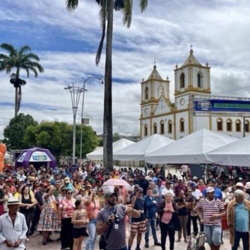Manhã de celebração marca a abertura da 1ª Festa do Agricultor em Agrestina